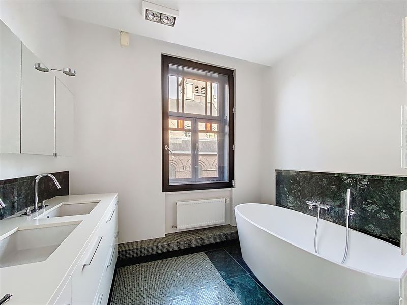 Fabuleux appartement sur la Place Brugmann