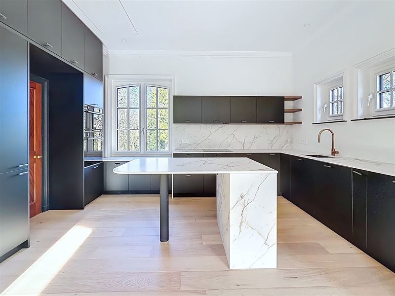 Prins Oranje wijk, 4-zijdige villa