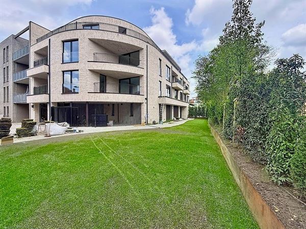 Tout neuf: 2 chambres avec terrasse ensoleillée