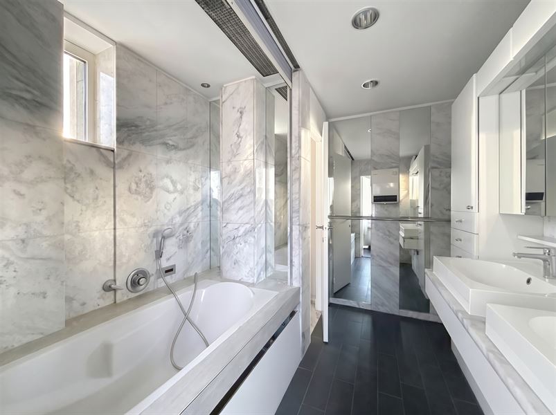 Prachtig appartement met 4 slaapkamers mooi uitzicht
