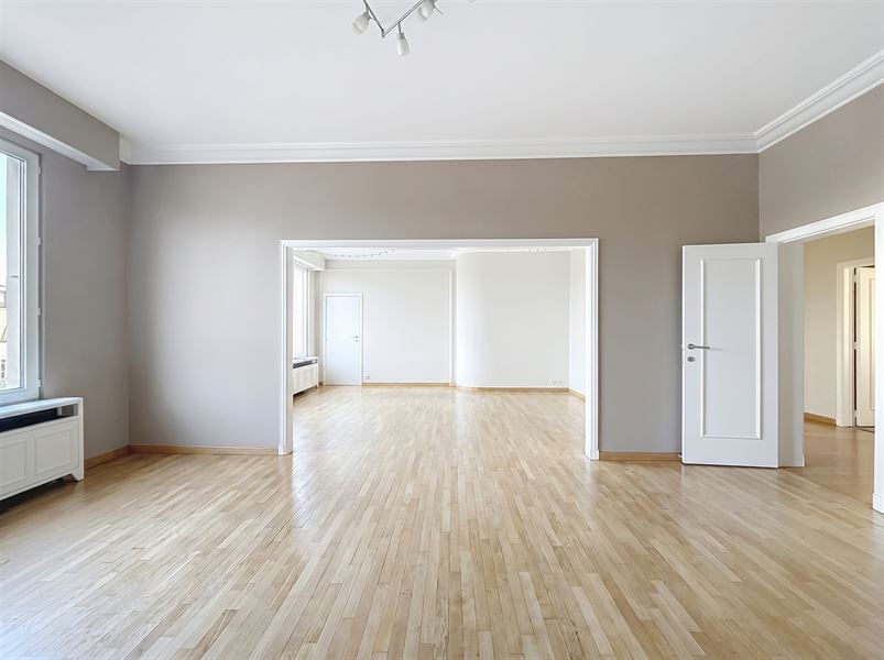 Prachtig appartement met 4 slaapkamers mooi uitzicht