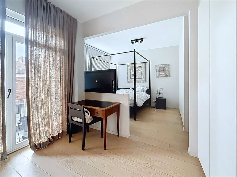 Appartement complètement rénové rez de chaussée