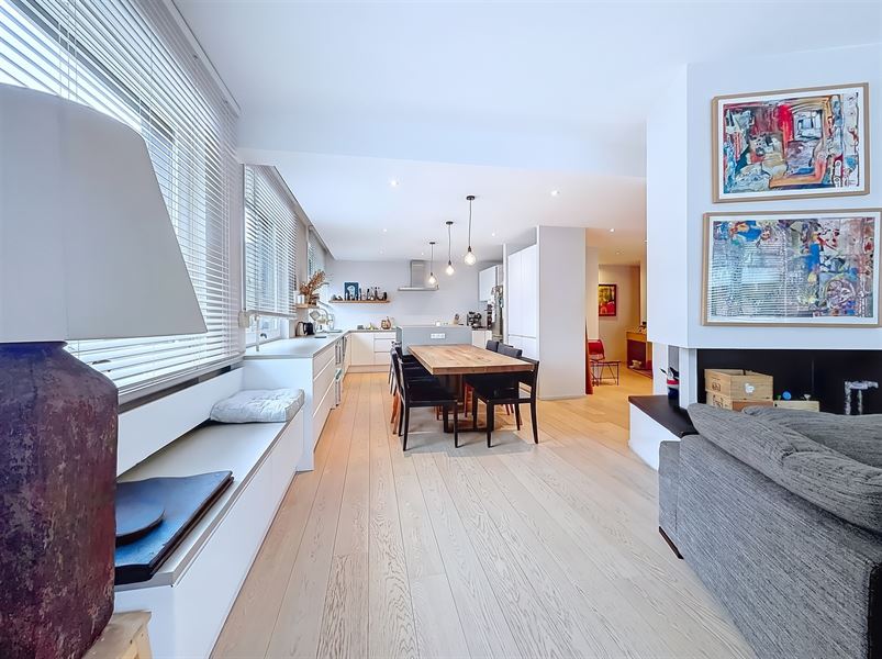 Appartement complètement rénové rez de chaussée