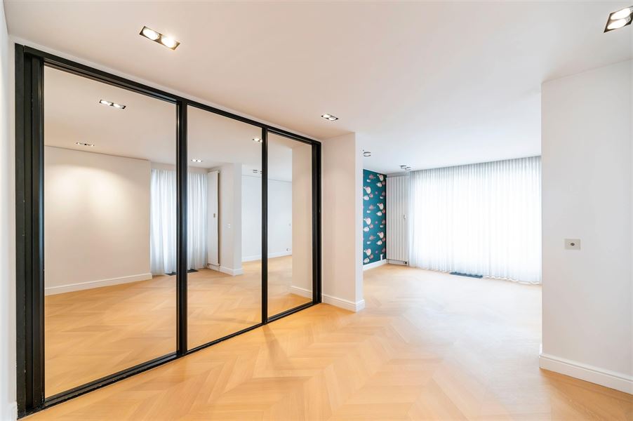 Apartment on Jardin du Roi