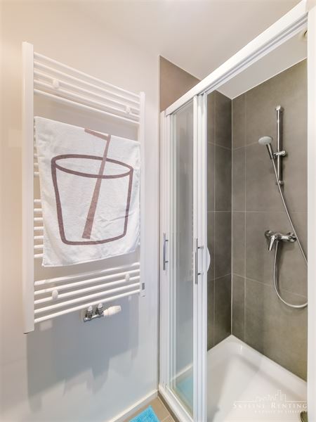 Furnished groundfloor apartment