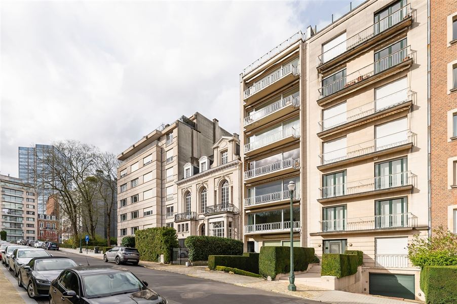 Apartment on Jardin du Roi
