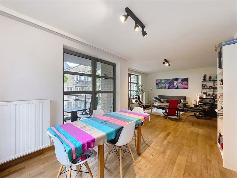 Appartement met mooi terras in de Louizawijk