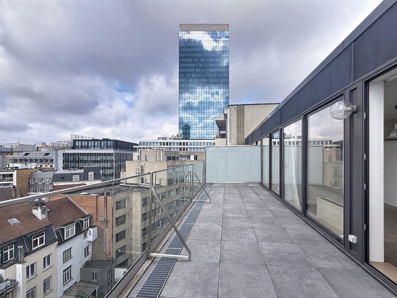 Amazing quiet Penthouse with 25m2 terrace