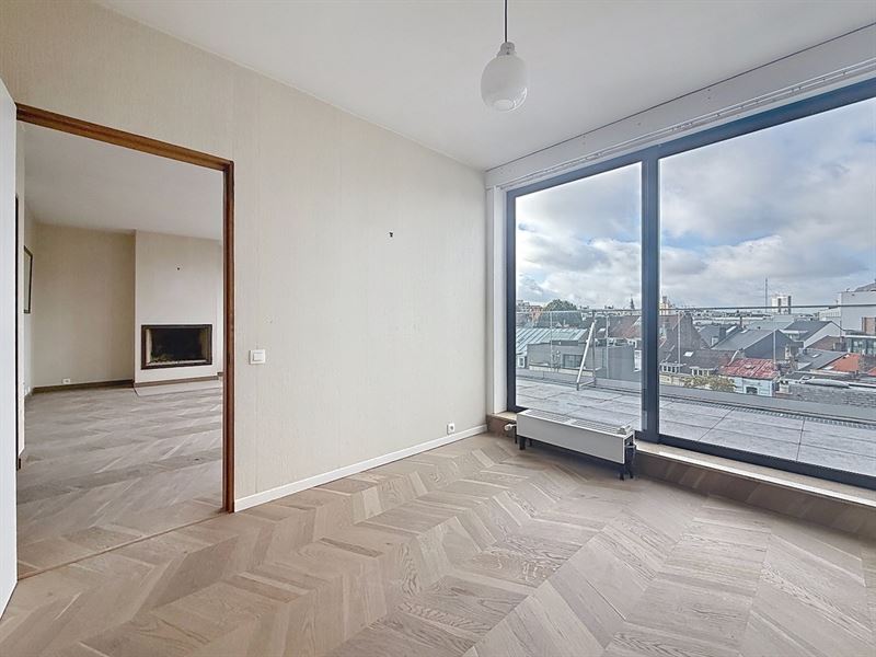 Amazing quiet Penthouse with 25m2 terrace