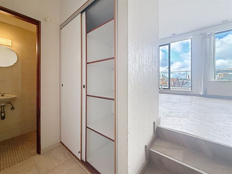 Amazing quiet Penthouse with 25m2 terrace