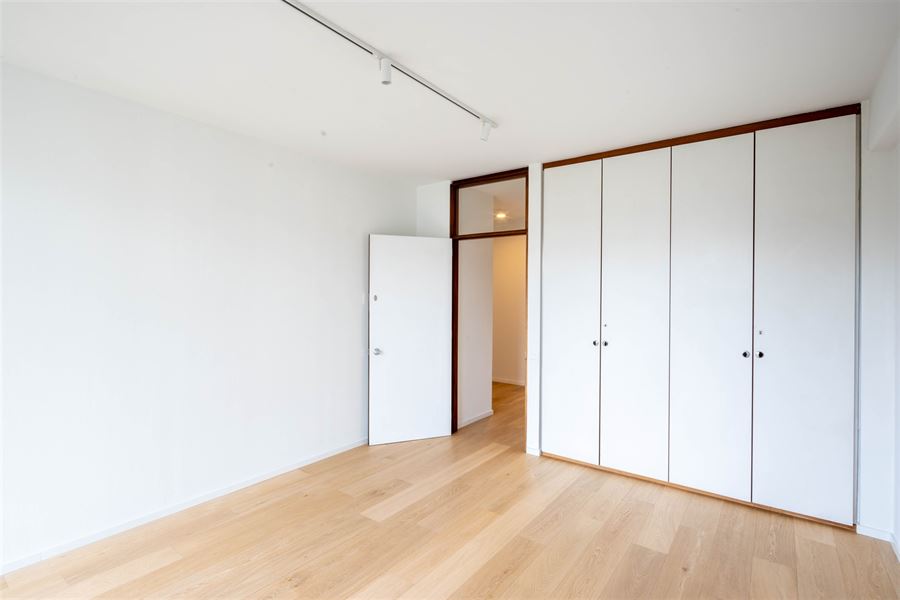 EU/Centre: Beautiful renovated apartment with terraces