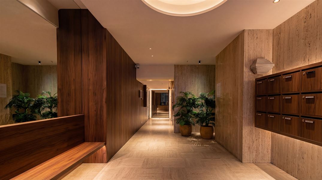 EU/Centre: Beautiful renovated apartment with terraces