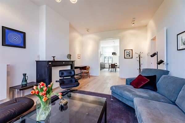 Furnished triplex near Châtelain