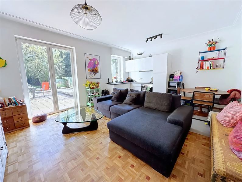 Apartment with terrace and garden