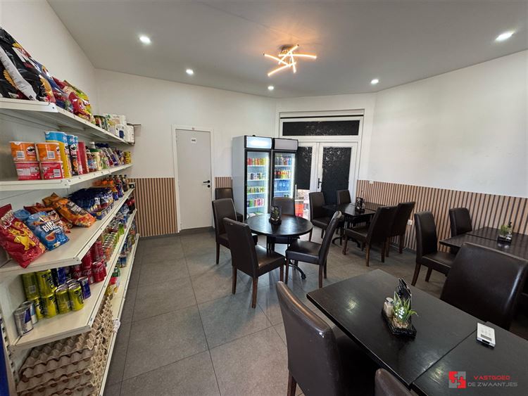 Foto 6 : Commercieel gebouw te 2660 HOBOKEN (België) - Prijs € 390.000