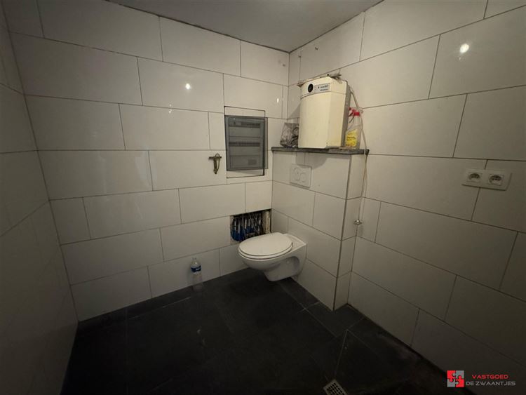 Foto 11 : Winkelruimte te 2660 HOBOKEN (België) - Prijs € 1.550