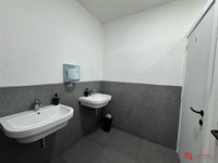 Foto 7 : Commercieel gebouw te 2660 HOBOKEN (België) - Prijs € 390.000