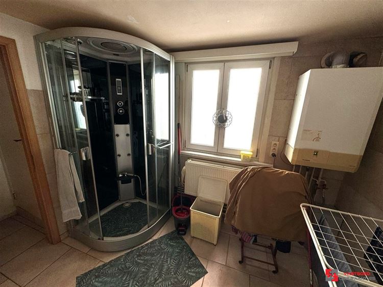 Foto 12 : Gemengd gebouw te 2660 ANTWERPEN (België) - Prijs &euro; 379.000