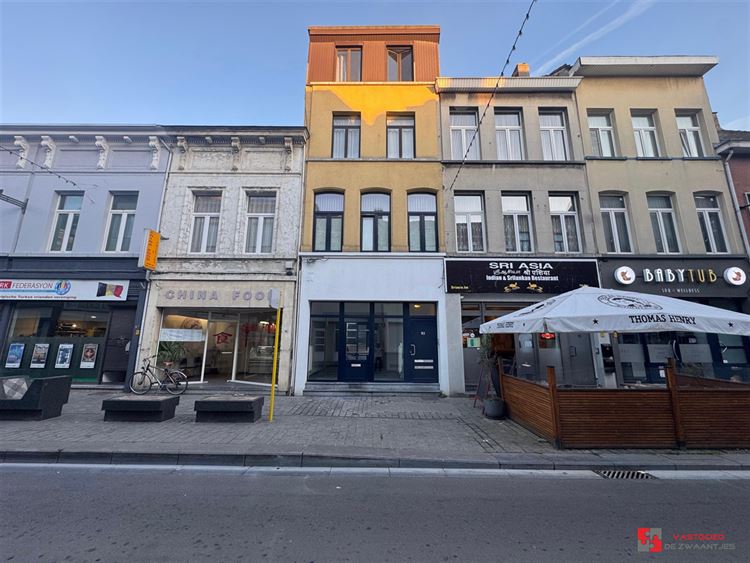 Foto 1 : Winkelruimte te 2600 BERCHEM (België) - Prijs € 1.300