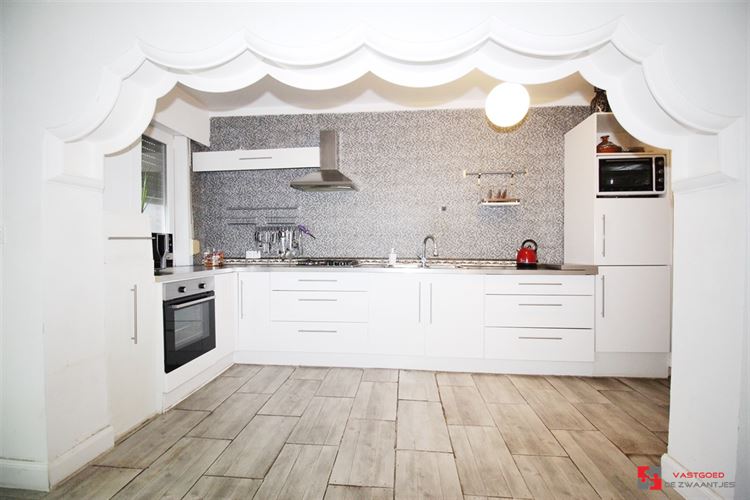 Foto 8 : Eigendom te 2620 HEMIKSEM (België) - Prijs € 380.000