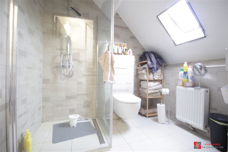 Foto 11 : Eigendom te 2620 HEMIKSEM (België) - Prijs € 290.000