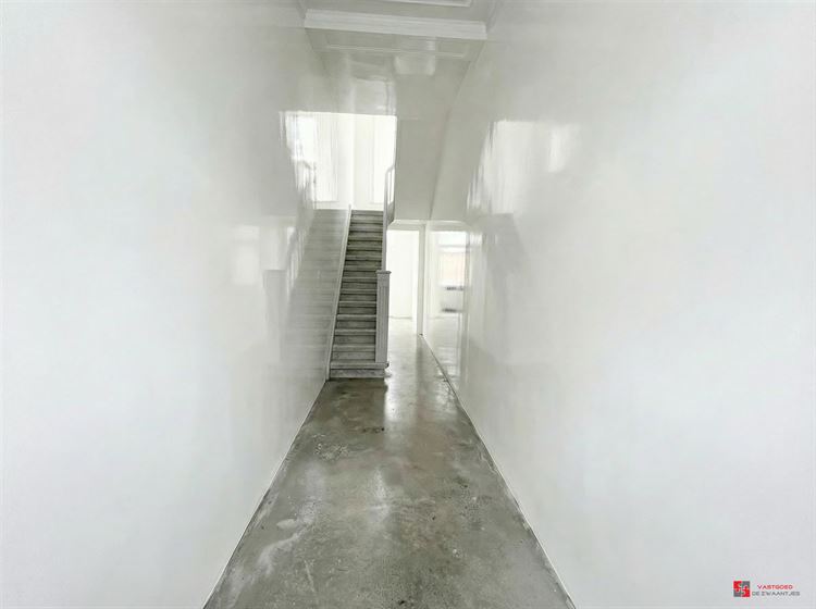 Foto 6 : Winkelruimte te 2660 HOBOKEN (België) - Prijs &euro; 349.000