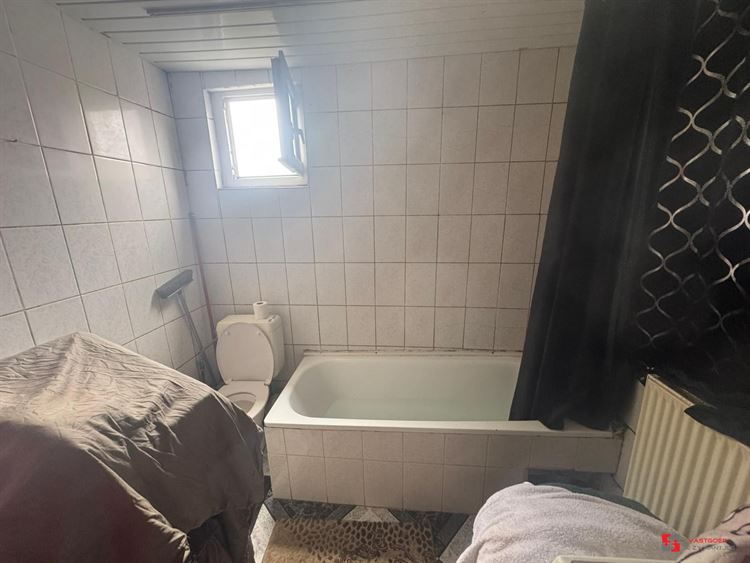 Foto 8 : Winkelruimte te 2660 HOBOKEN (België) - Prijs &euro; 349.000