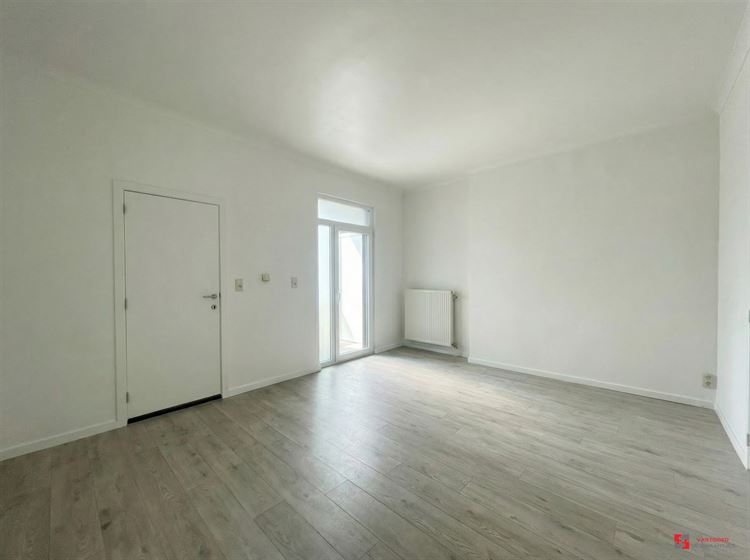 Foto 3 : Appartement te 2600 BERCHEM (België) - Prijs &euro; 1.000