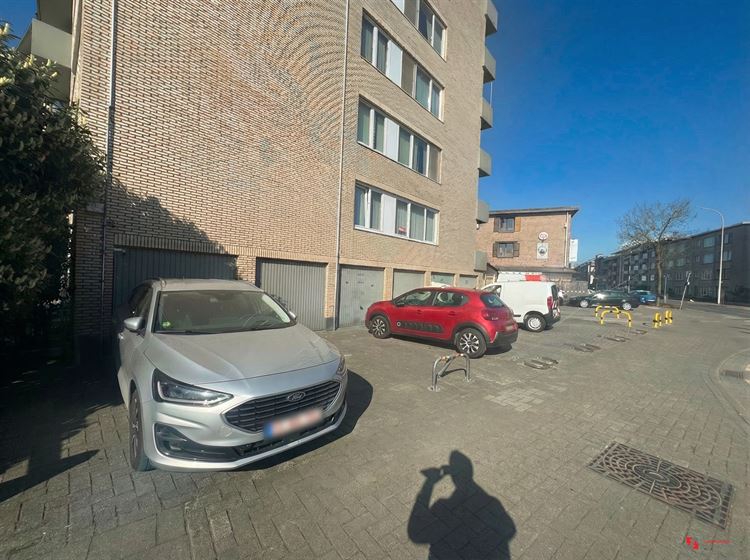 Foto 3 : Parking/Garagebox te 2100 DEURNE (België) - Prijs &euro; 45.000
