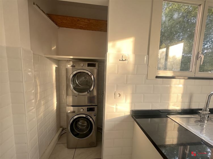 Foto 13 : Appartement te 2600 BERCHEM (België) - Prijs &euro; 239.000