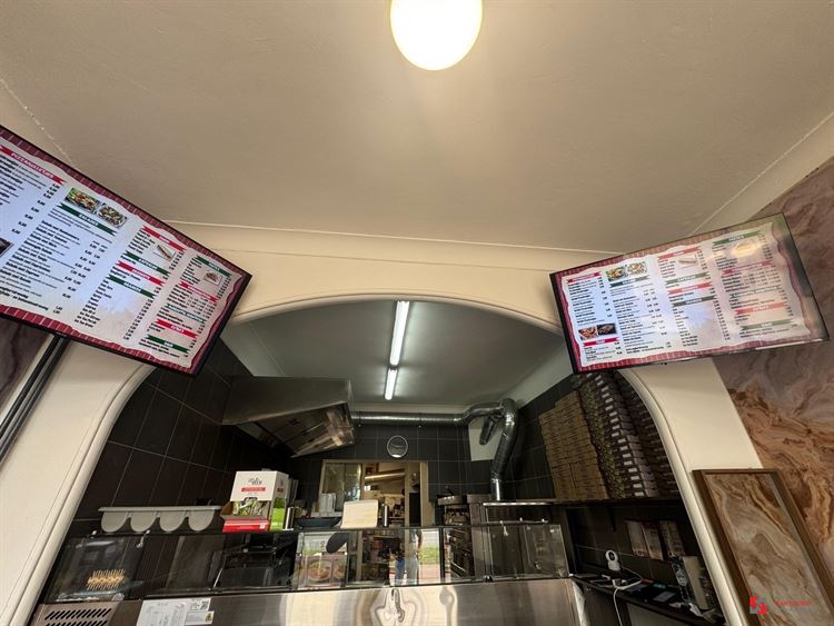 Foto 3 : Winkelruimte te 2018 ANTWERPEN (België) - Prijs &euro; 135.000