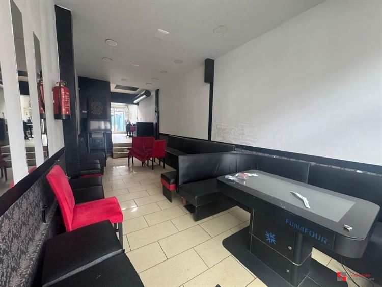 Foto 3 : Winkelruimte te 2660 HOBOKEN (België) - Prijs &euro; 1.100