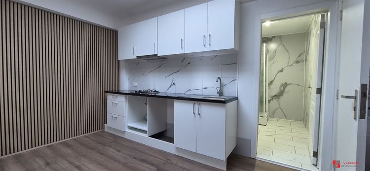 Foto 4 : Gelijkvloers te 2600 BERCHEM (België) - Prijs &euro; 950
