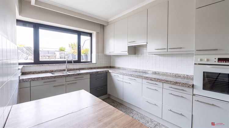 Foto 7 : Appartement te 2100 DEURNE (België) - Prijs &euro; 350.000