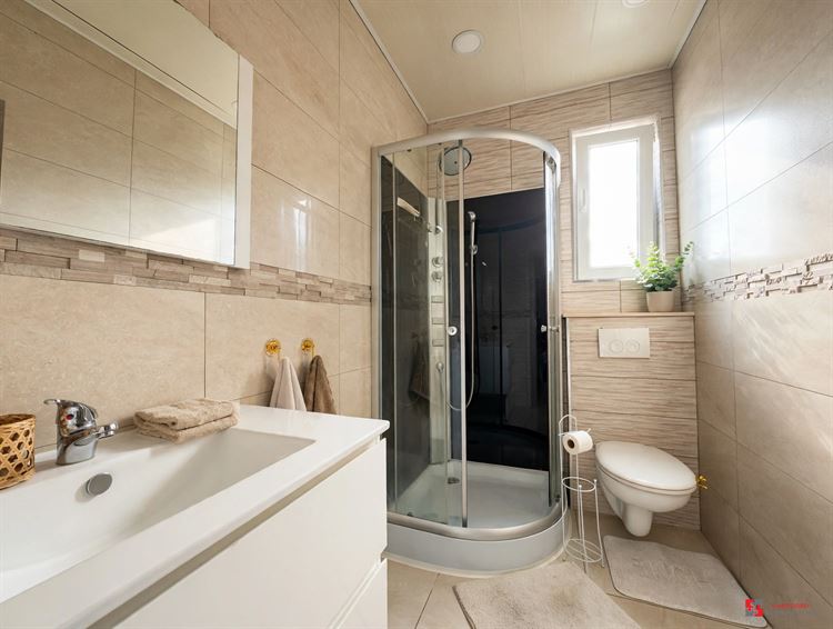 Foto 10 : Huis te 2100 DEURNE (België) - Prijs &euro; 365.000