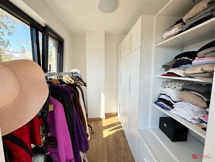 Foto 20 : Bel-etage te 2610 WILRIJK (België) - Prijs &euro; 585.000