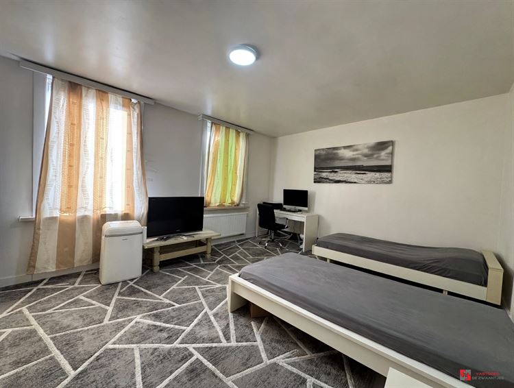 Foto 12 : Eigendom met karakter te 2070 ZWIJNDRECHT (België) - Prijs &euro; 445.000