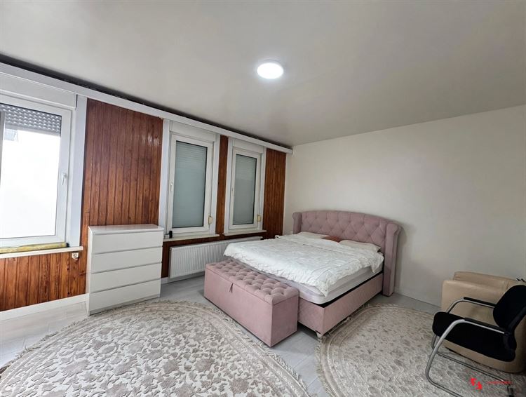 Foto 9 : Eigendom met karakter te 2070 ZWIJNDRECHT (België) - Prijs &euro; 445.000