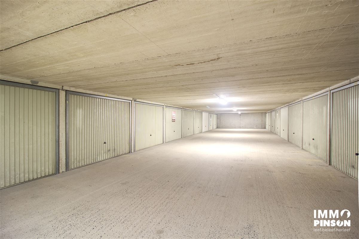 Image 3 : Garage à SINT-IDESBALD (8670) - Belgique