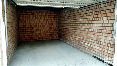 Well-located spacious garage for rent in Koksijde - Immo Pinson