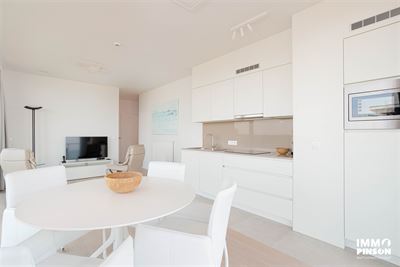 Lichtrijke assistentieflat met wijds zicht op zee, strand en duinen te koop in De Panne - Immo Pinson