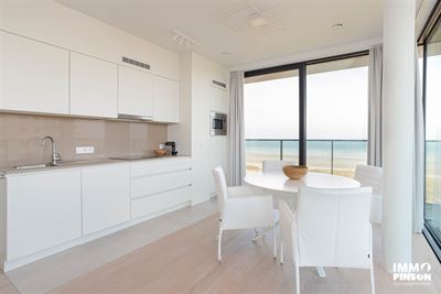 Lichtrijke assistentieflat met wijds zicht op zee, strand en duinen te huur in De Panne - Immo Pinson
