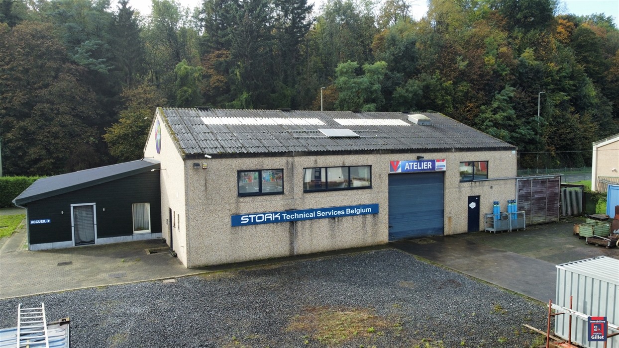 hall industriel avec parking - belle visibilité