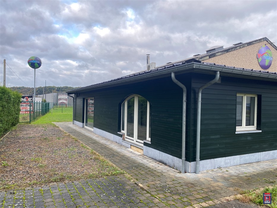 hall industriel avec parking - belle visibilité