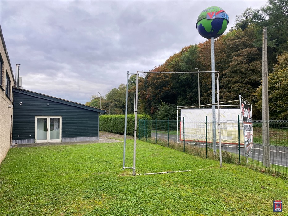 hall industriel avec parking - belle visibilité