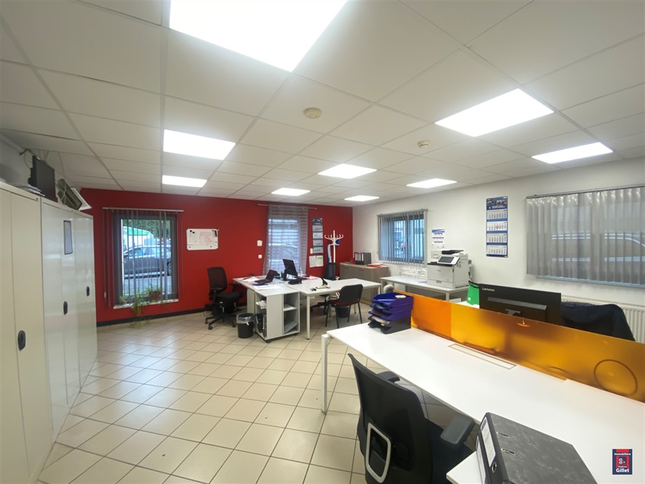 hall industriel avec parking - belle visibilité