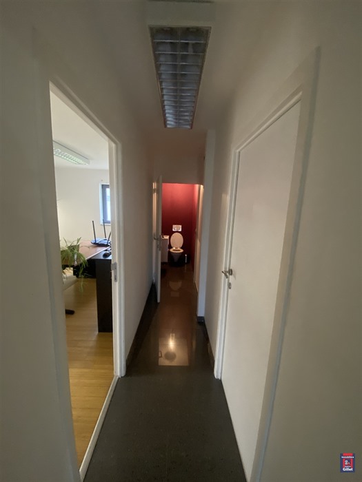 hall industriel avec parking - belle visibilité