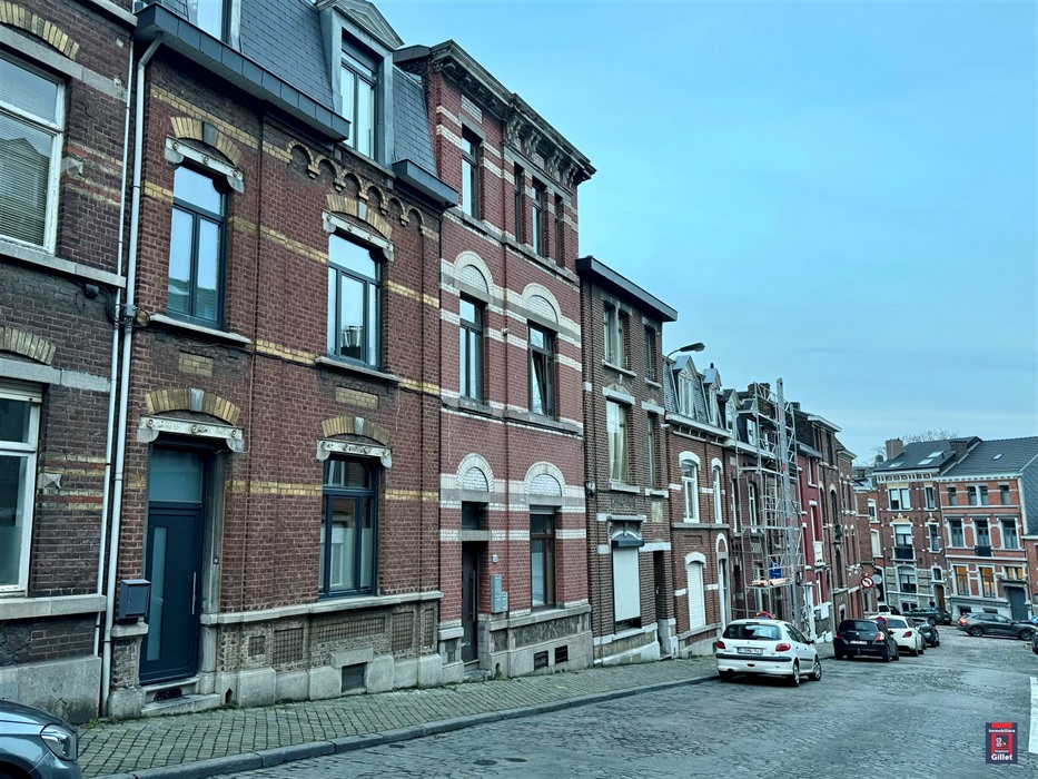Agréable immeuble de rapport à l'entrée de la ville de Liège