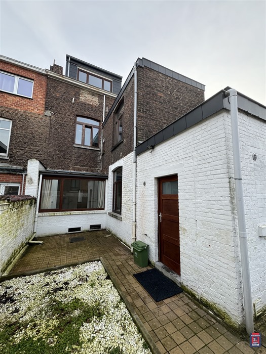 Agréable immeuble de rapport à l'entrée de la ville de Liège