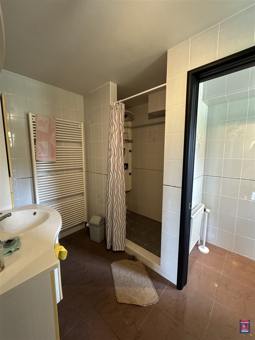 Étonnante maison 4 chambres avec piscine intérieure